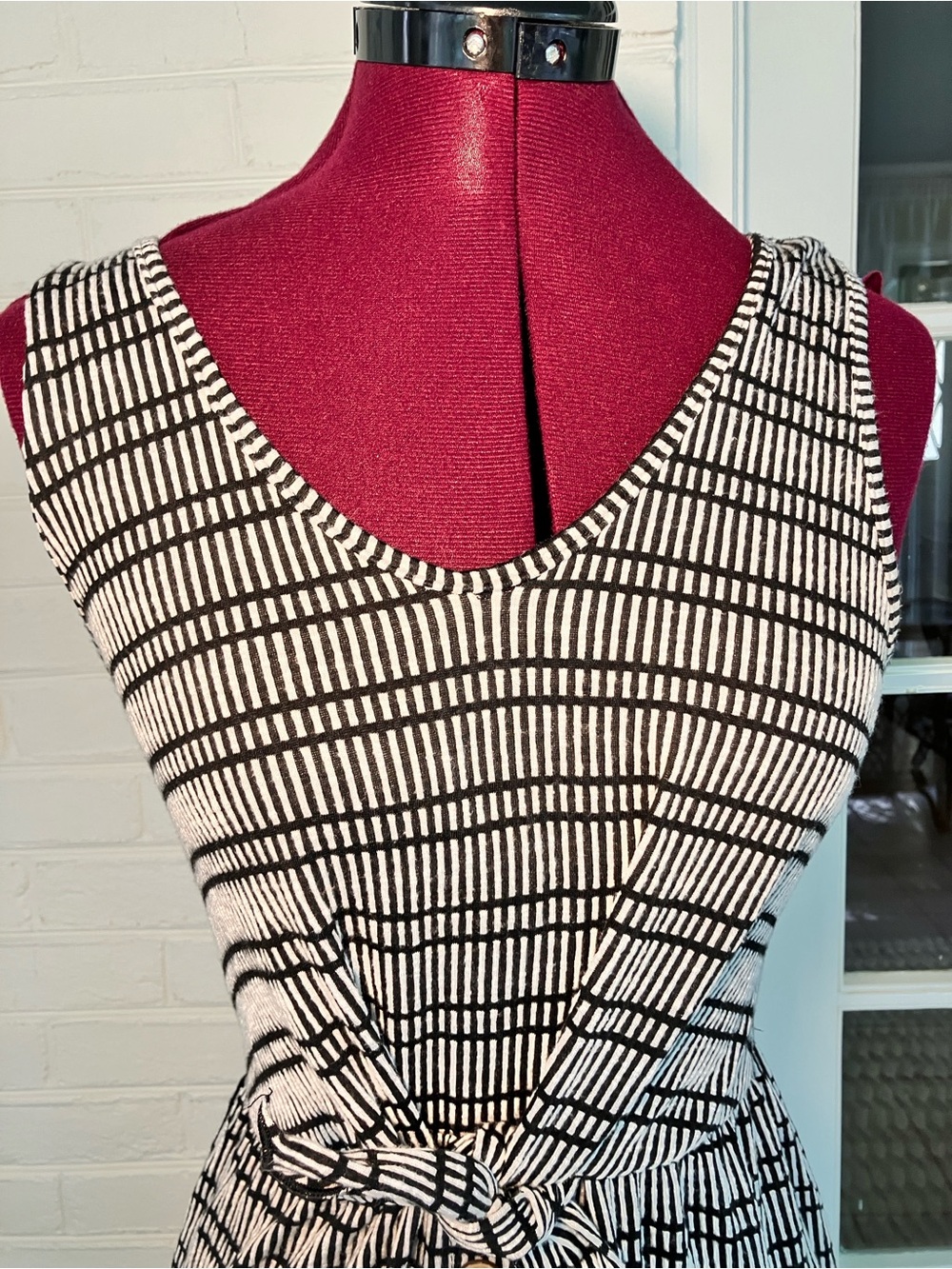 Caution To The Wind Black and White Women’s Dress Large - Picture 3 of 7
